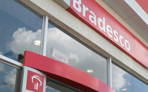 BRADESCO PREVÊ ENCERRAR O ANO COM REDUÇÃO DE 1.100 AGÊNCIAS img